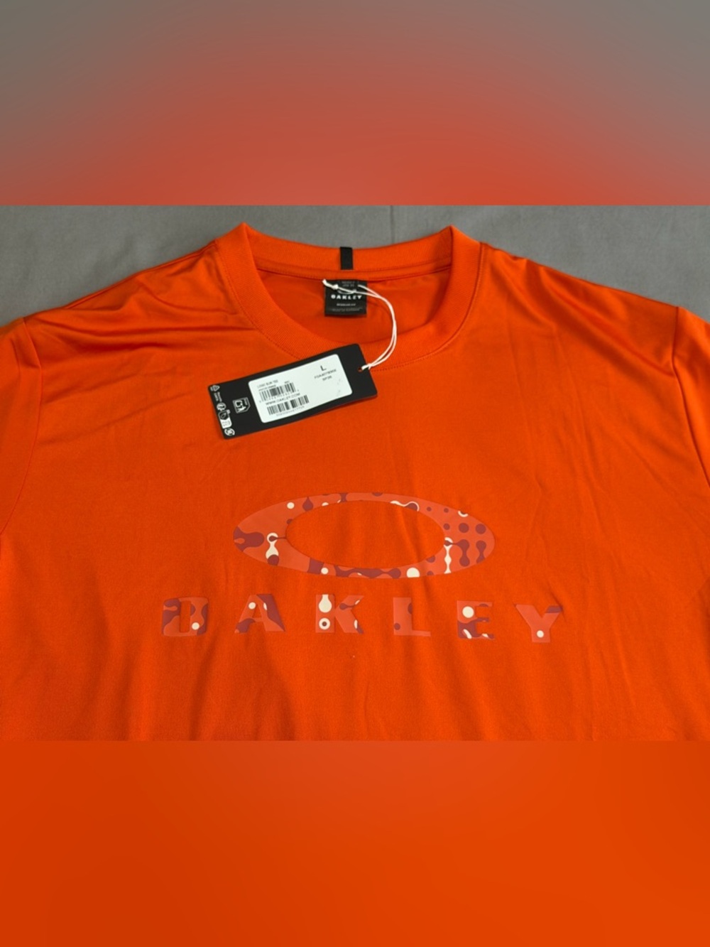 *Sample* Oakley Logo Sun Performance Tee Shirt Men’s Large New With Tags Orange